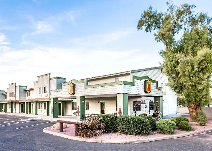 Super 8 By Wyndham Az 2*