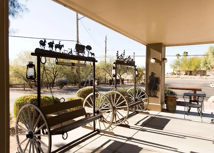 Super 8 By Wyndham Az Hotel