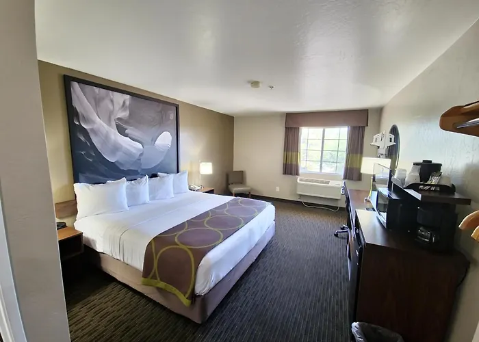 Hotel Super 8 By Wyndham Az 2*