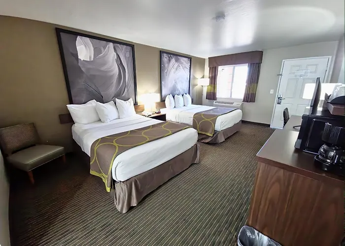 Hotel Super 8 By Wyndham Az