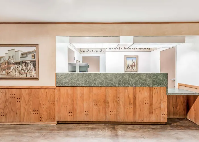 Hotel Super 8 By Wyndham Az 2*