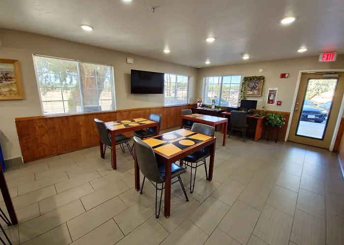 Super 8 By Wyndham Az