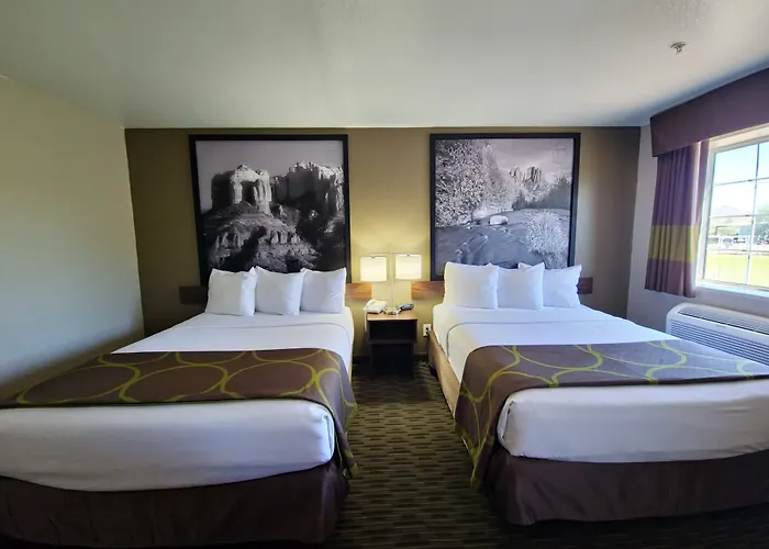 Super 8 By Wyndham Az Hotel
