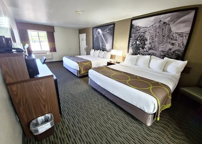 Super 8 By Wyndham Az