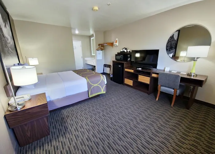 Hotel Super 8 By Wyndham Az