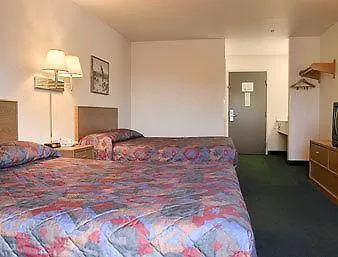 Super 8 By Wyndham Az Hotel